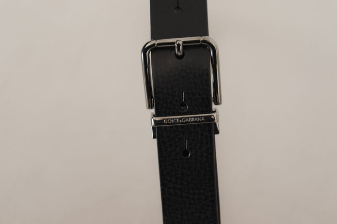 Elegant Black Leather Belt with Metal Buckle