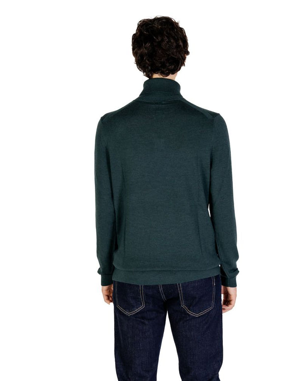 Green Wool Turtleneck