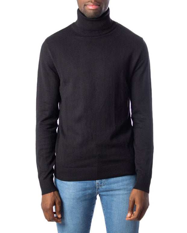 Black Cotton Turtleneck